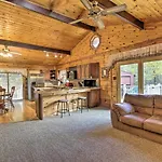 Pet-Friendly Raystown Lakefront Cabin With Bbq Grill