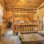 Pet-Friendly Raystown Lakefront Cabin With Bbq Grill